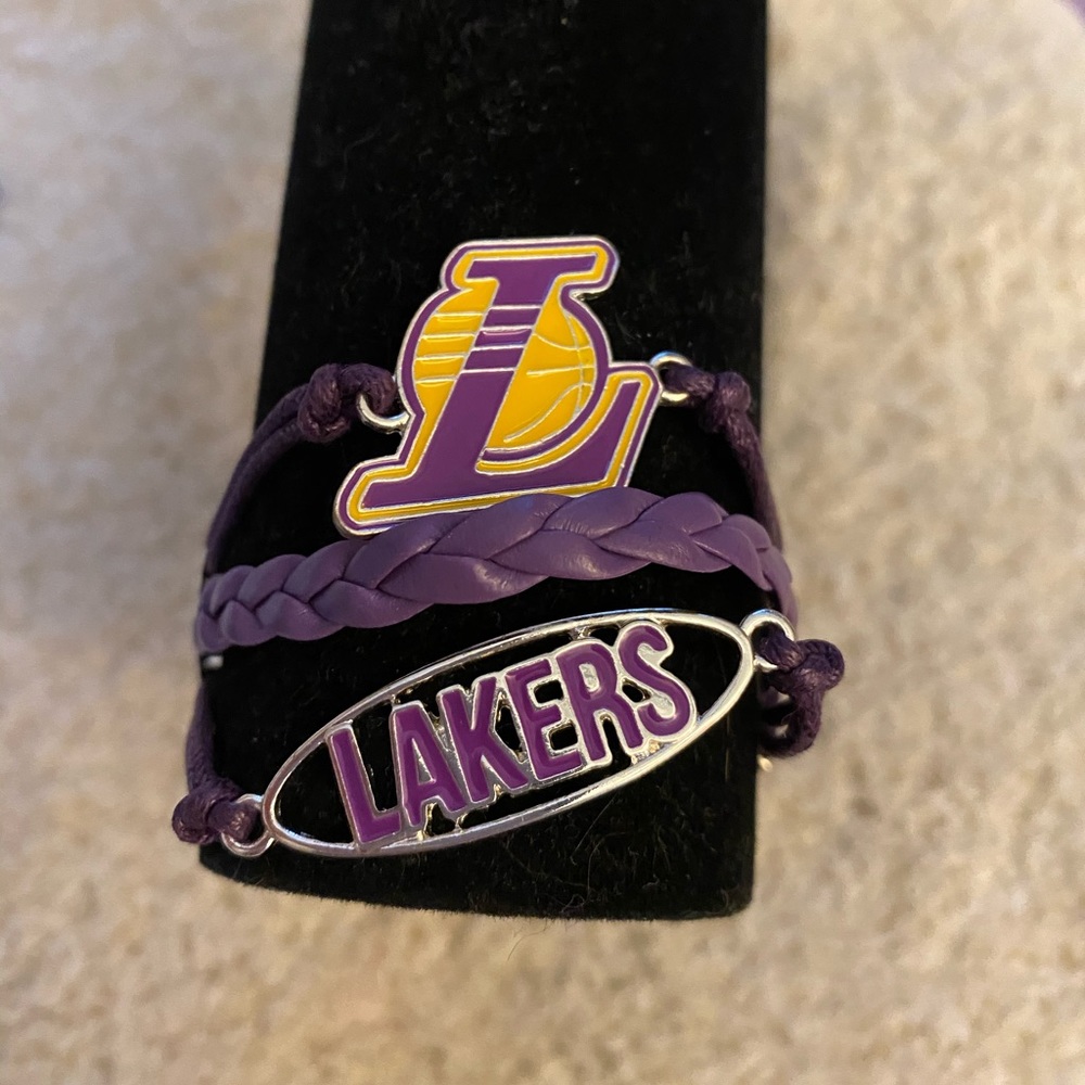 ⚫️ - New LA Lakers bracelet